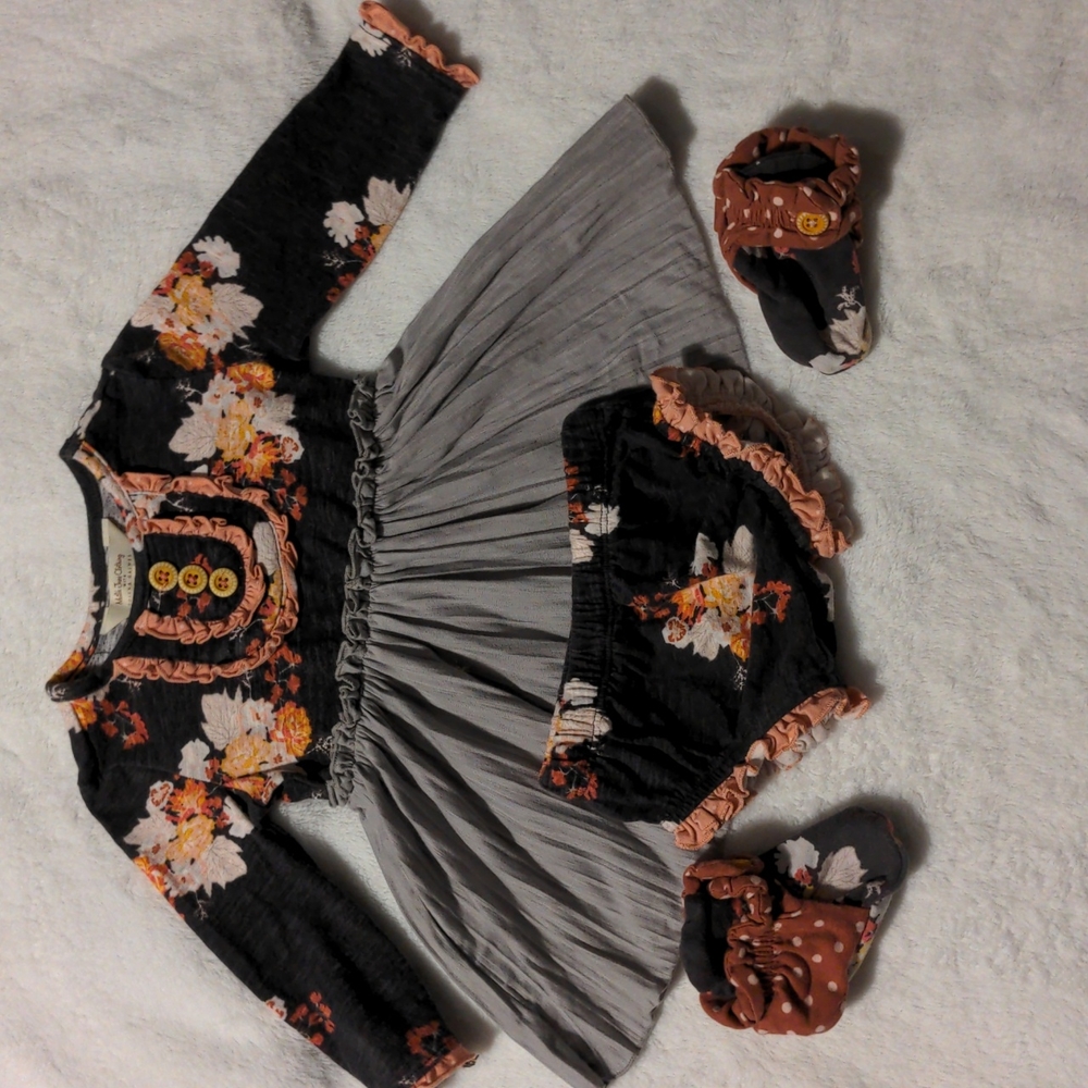 Matilda Jane baby girl outfit, size 3-6 months, dress bloomers and booties